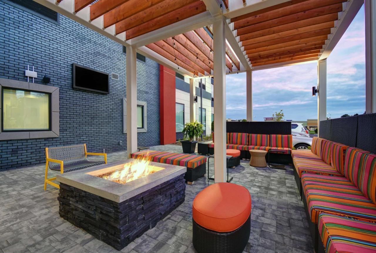 Home2 Suites By Hilton Blacksburg University Exterior photo